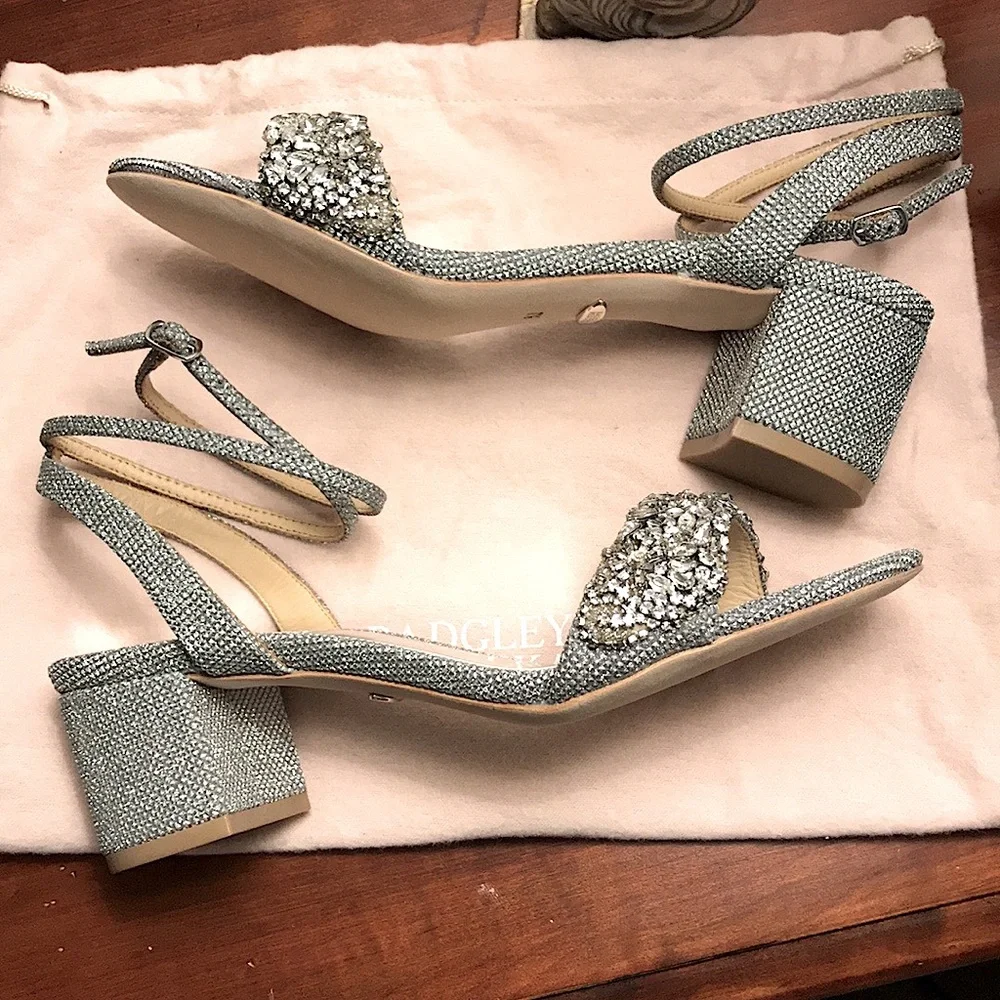 ❗️LAST CHANCE- BADGLEY MISCHKA Crystal Embellished Evening Shoes - Picture 3 of 14